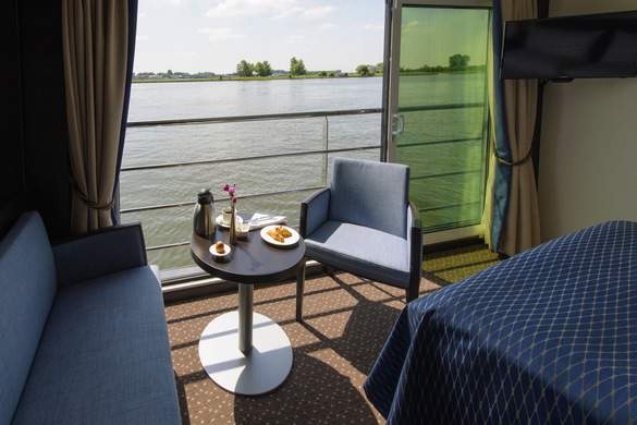 Avalon Waterways, Avalon Illumination Panorama Suite 1.jpg